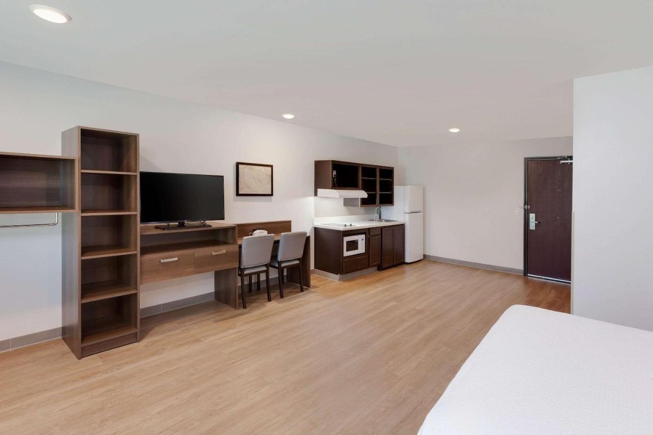 Woodspring Suites Bakersfield East מראה חיצוני תמונה