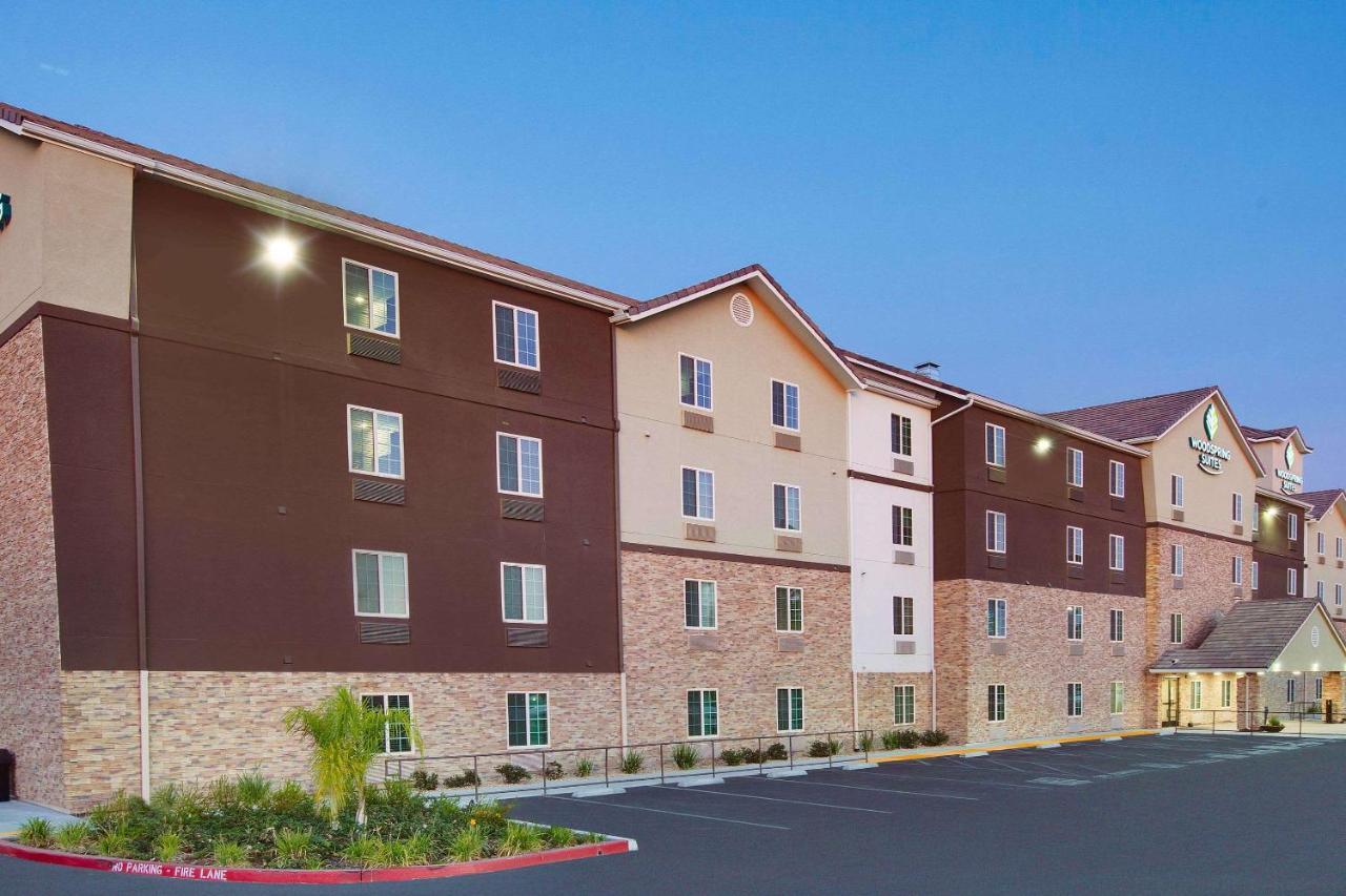 Woodspring Suites Bakersfield East מראה חיצוני תמונה