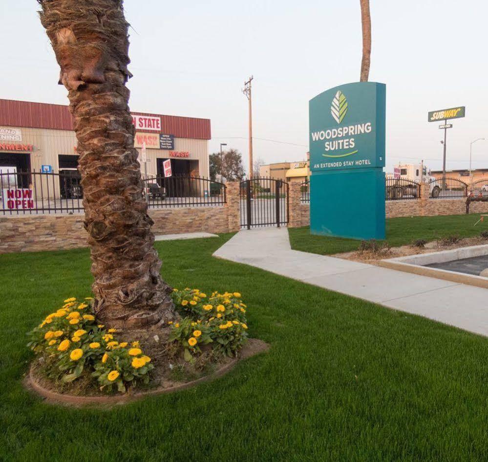 Woodspring Suites Bakersfield East מראה חיצוני תמונה