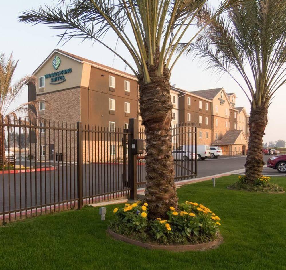 Woodspring Suites Bakersfield East מראה חיצוני תמונה