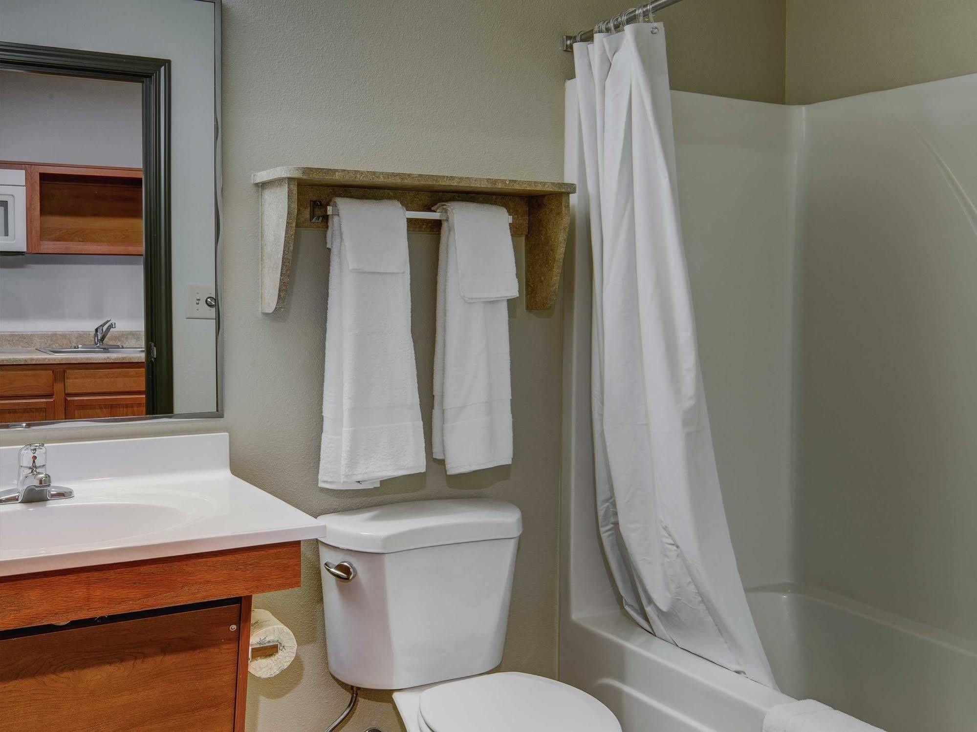 Woodspring Suites Bakersfield East מראה חיצוני תמונה